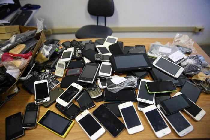 Anatel anuncia medidas para agilizar o bloqueio de celulares roubados | GZH