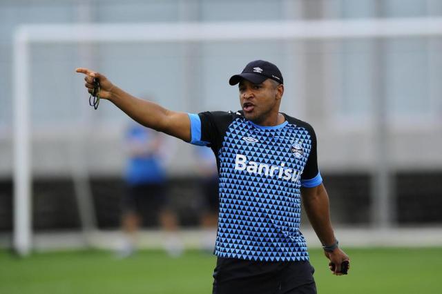 Wianey Carlet: Roger pode repetir Ferguson e treinar Grêmio até branquear seus cabelos