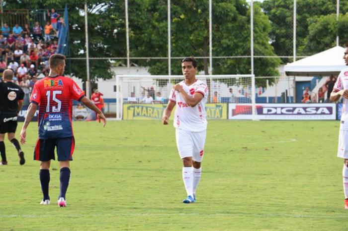 Wendell Lira, vencedor do Prêmio Puskás, é demitido do Vila Nova