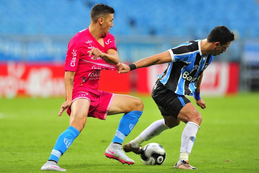Grêmio vence, mas segue preocupando a torcida