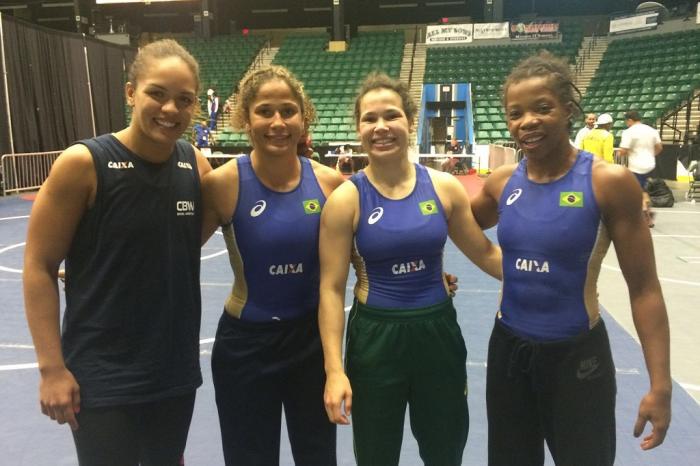 Mulheres dominam equipe de luta olímpica do Brasil