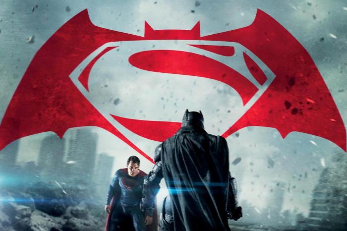 Capa para Celular - Batman vs Superman 2