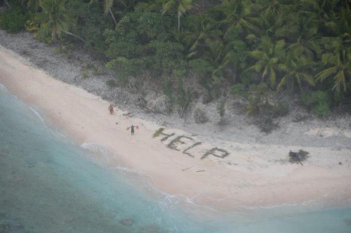 Naufragos Escrevem Help Na Areia E Sao Resgatados De Ilha Deserta Gzh