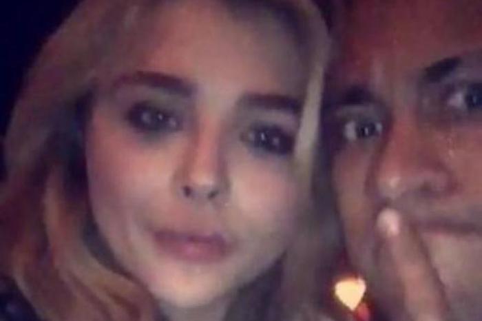 Dinheiro news - Neymar pegando Chloe Grace Moretz (ninfeta do kick