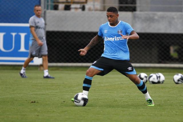 Renato mantém mistério e não indica time que enfrentará Sport