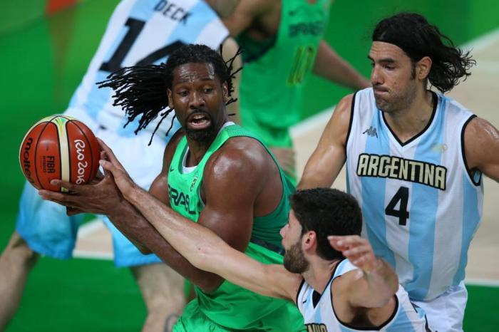 Brasil perde jogo contra Argentina no basquete masculino