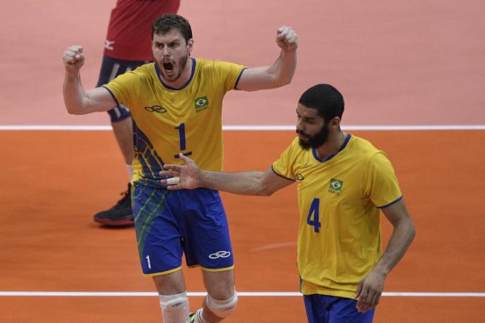 Atual campeão olímpico em quadra, vôlei masculino da Rússia poderá jogar o  Rio 2016 - Jogos 2016