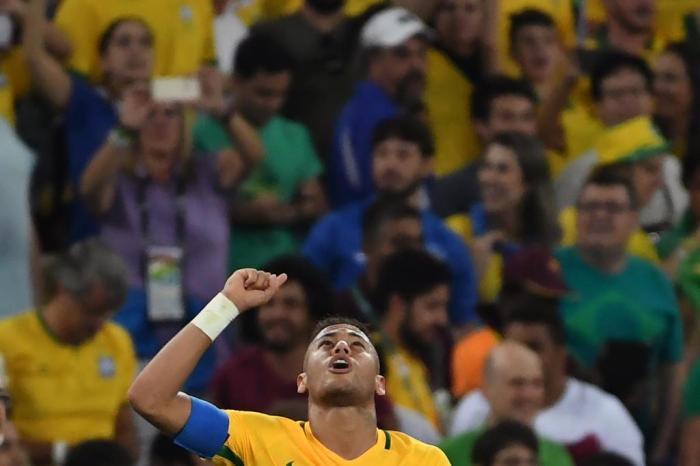 Brasil vence nos pênaltis, se vinga do México e busca bi olímpico