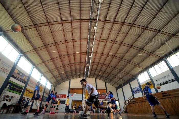 Campeonato Brasileiro Master Voleibol - Time da Sociedade de Ginástica de  Porto Alegre, SOGIPA (Nova Petrópolis, 2003)