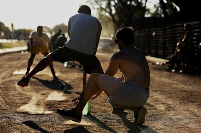 Jogo de Tacos de Rua Bet Ombro Recreativo com Tacos + Casinhas + Bola em  Promoção