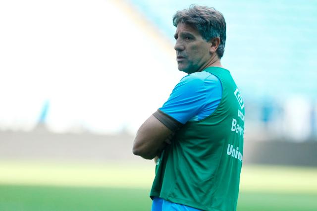 Vice de futebol do Grêmio diz que semana será decisiva para renovação de Renato Portaluppi