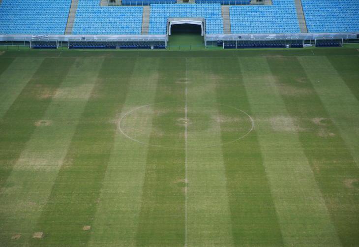 Gramado da Arena passa por manutenção para a temporada 2017
