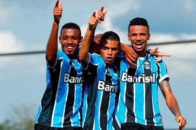 No ritmo de Patrick, Grêmio goleia o Auto Esporte-PB e garante classificação na Copinha