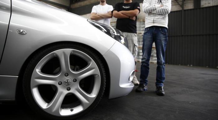 Carro rebaixado não pode ser guinchado, entenda!