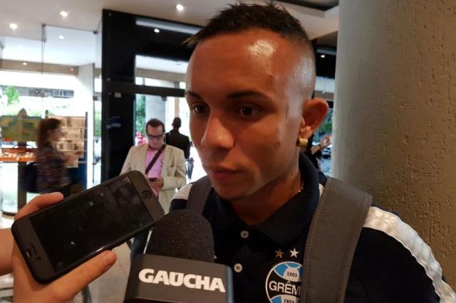 Everton minimiza ausência de Renato: Vai ser praticamente a mesma coisa