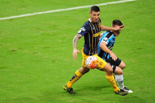 Grêmio fará nova investida por volante Damián Musto