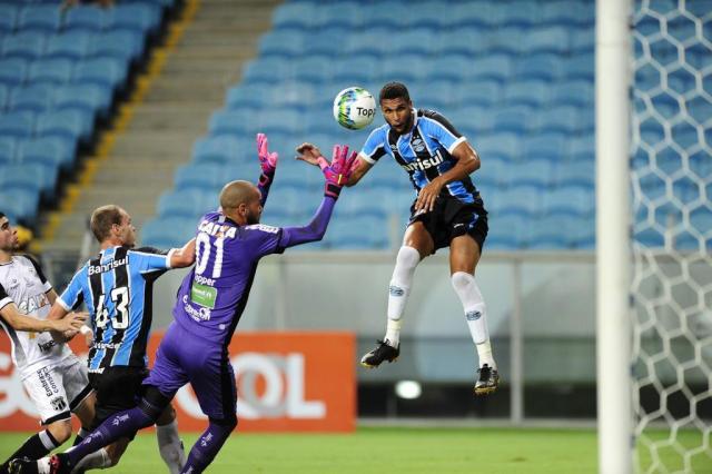 Atuações: W. Oliveira e Lucas Rex se destacam em empate do Grêmio
