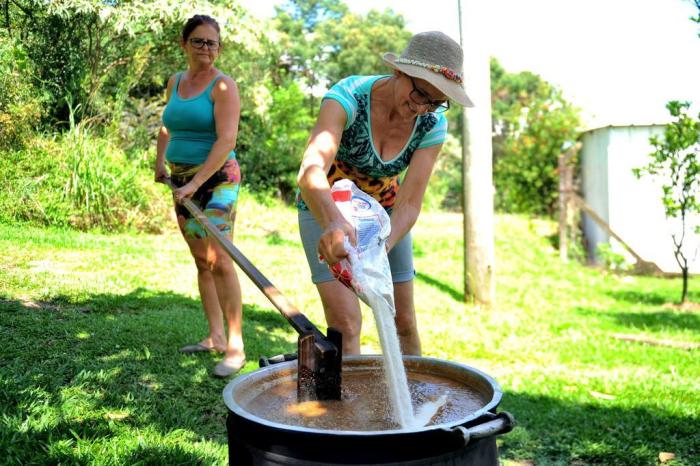 G1 - Veja o passo a passo e aprenda a fazer chimia de figo