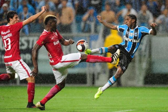 Gols, mudanças e polêmicas: o Gre-Nal 412 em 10 momentos