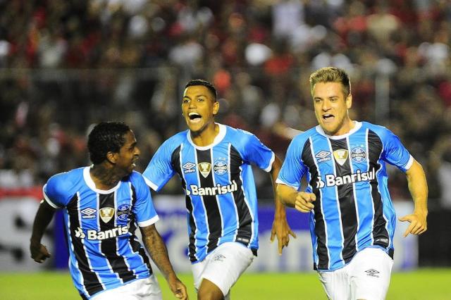 Jogadores do Grêmio avaliam que time merecia a vitória no Bento Freitas