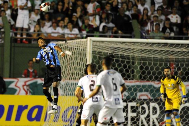 Uma derrota para quem reclama de Marcelo Grohe
