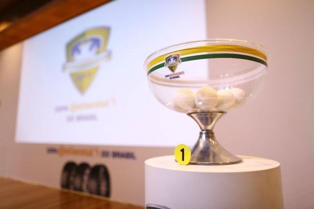 Com um time a definir, sorteio das quartas de final da Copa do Brasil será nesta segunda-feira