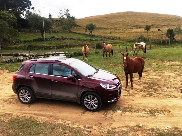 Chevrolet Tracker LTZ 2017, aventureiro urbano nos caminhos da Serra