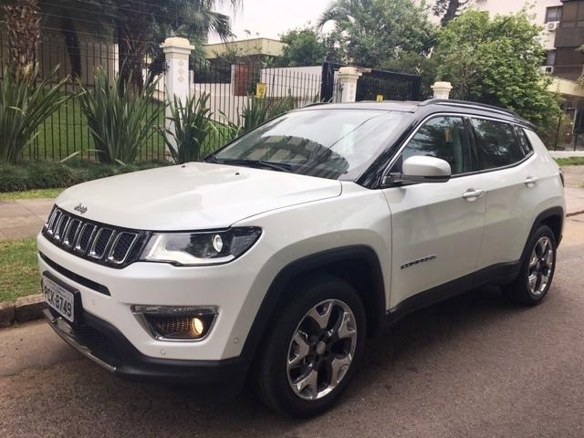 Jeep Compass 2.0 Flex Longitude, desempenho adequado na cidade e na estrada