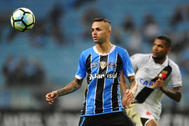 Luan supera Barcos e torna-se o maior artilheiro da história da Arena