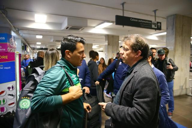 Delegações de Grêmio e Chape se encontram em Porto Alegre