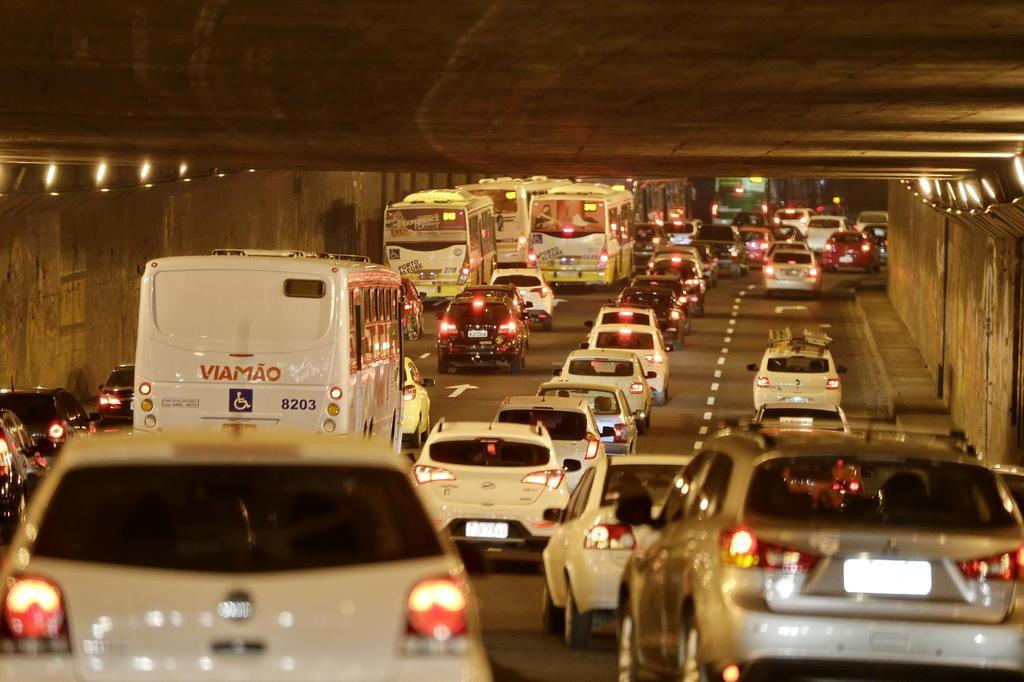 Confira pontos e horários de maior congestionamento em Porto Alegre