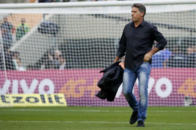 Renato critica primeiro tempo do Grêmio em derrota: O Palmeiras jogou sozinho