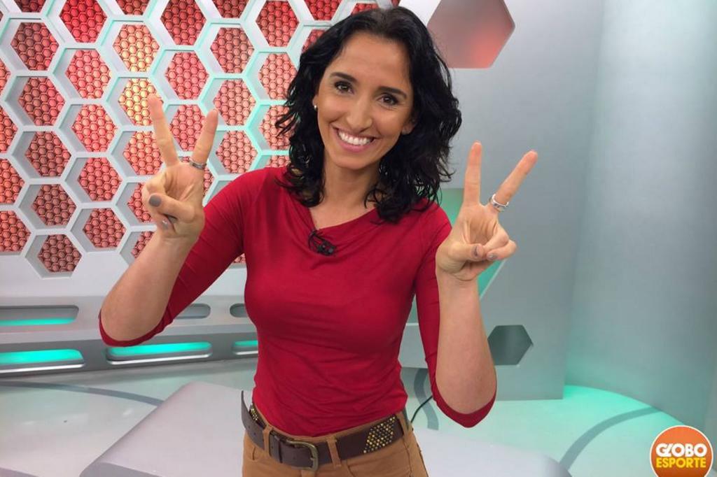 Alice Bastos Neves assume seus crespos no Globo Esporte