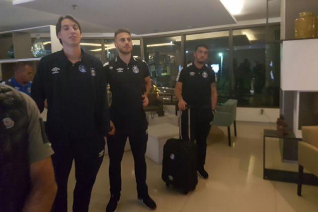 No calor baiano, Grêmio chega a Salvador com muitos mistérios