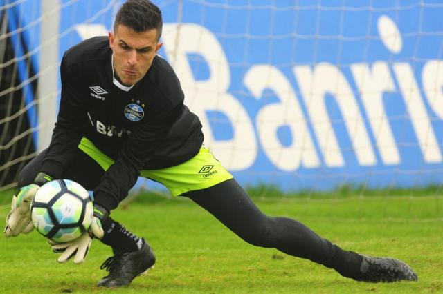 Grohe vê entrosamento como um dos méritos do Grêmio Apanhamos muito nesse tempo