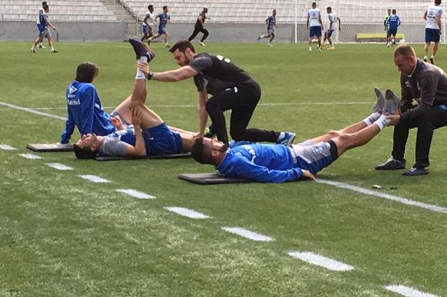 Edilson, Geromel e Maicon são preservados em treino do Grêmio