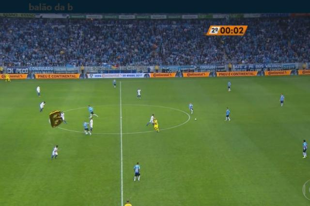 Balão da B rouba a cena em Grêmio x Cruzeiro e repercute nas redes sociais
