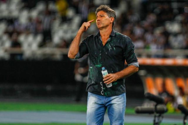 Renato valoriza estratégia do Grêmio contra o Botafogo: A Libertadores não é decidida nos primeiros 90 minutos