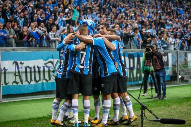 Romildo Bolzan Júnior: comemore, torcedor gremista