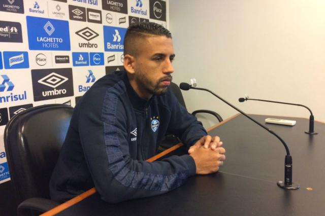 Michel vibra com a convocação do parceiro Arthur e o chama de craque da bola