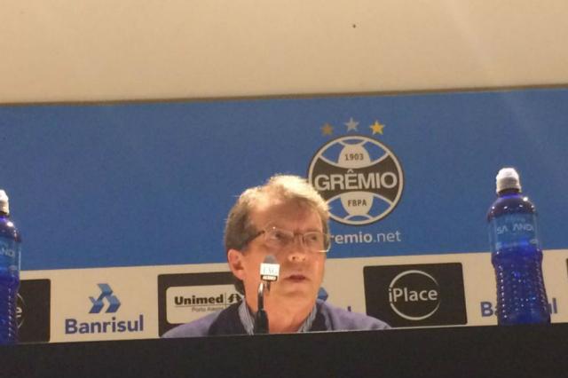 Odorico diz que Edilson deve jogar, mas Geromel e Luan são dúvidas