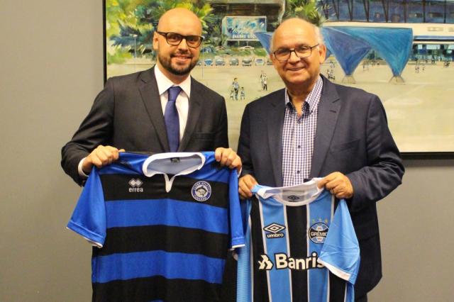 Grêmio oficializa parceria com Tubarão e Unisul
